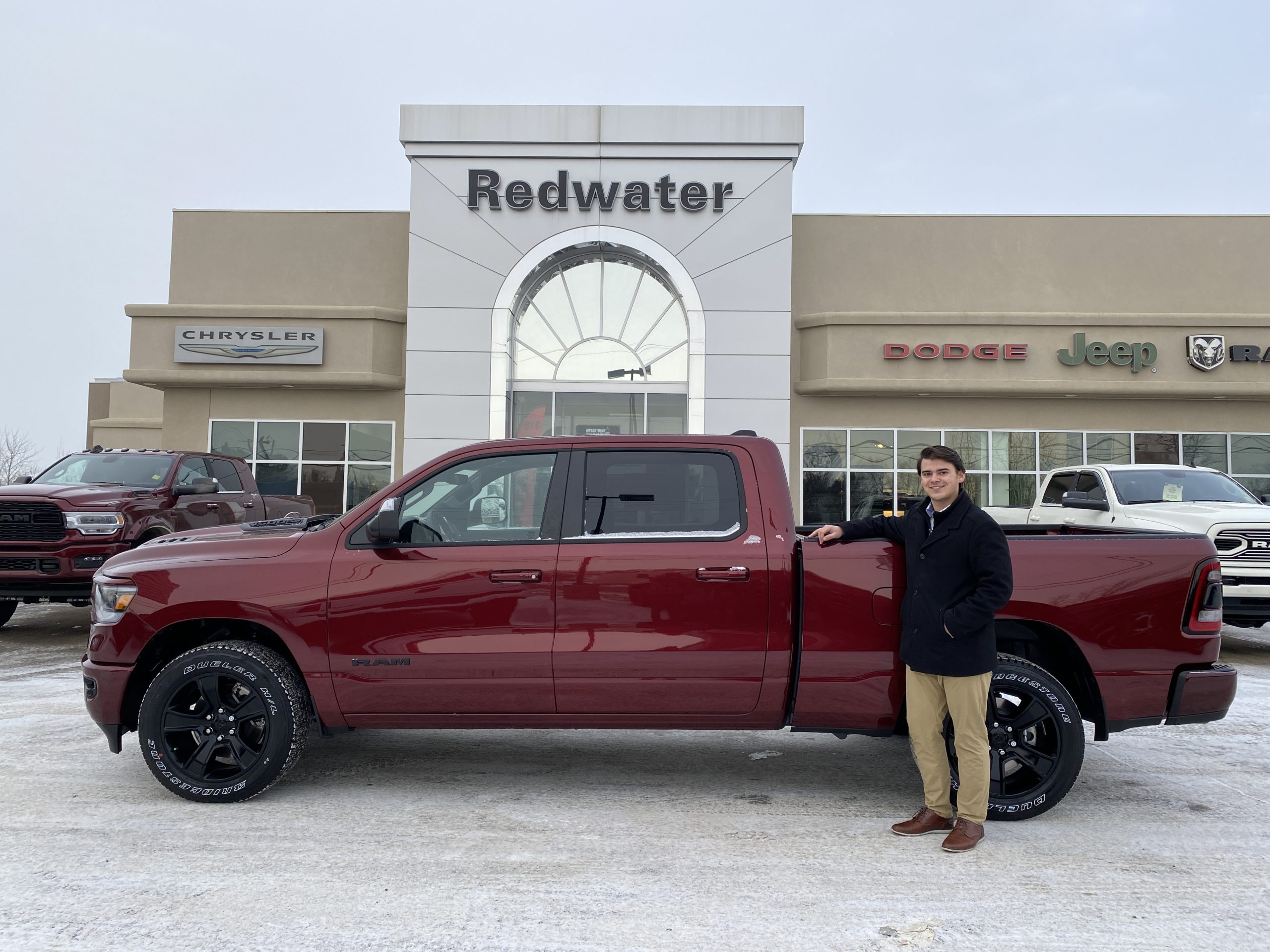 NEW 2022 Ram 1500 Sport Crew Cab 4x4