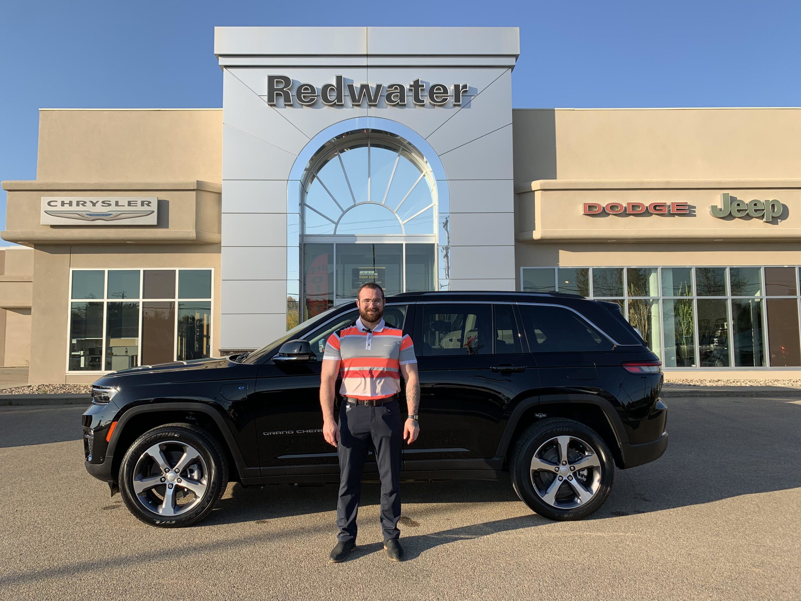 NGH1373 New 2022 Jeep Grand Cherokee 4xe Redwater Dodge